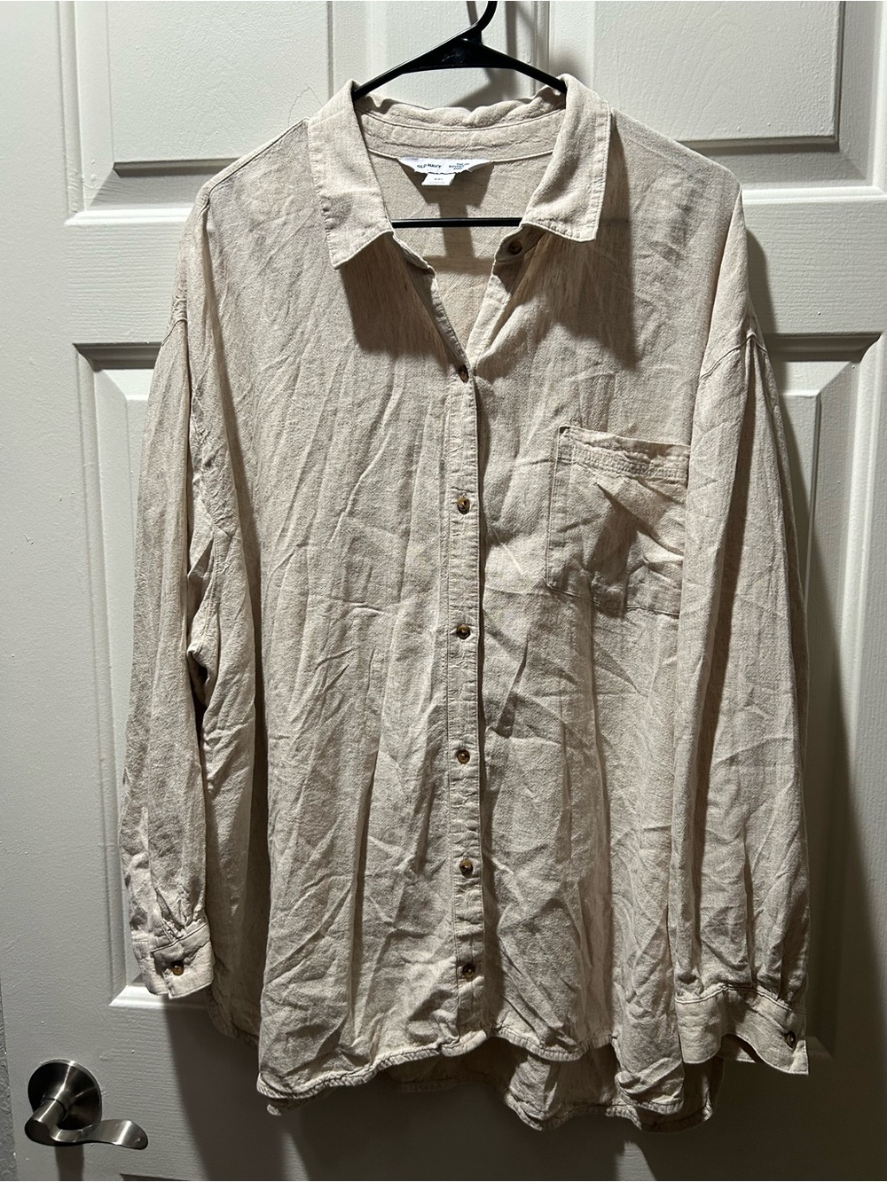 Old Navy Women’s Oatmeal The Boyfriend Button Up Shirt and Shorts Linen Set